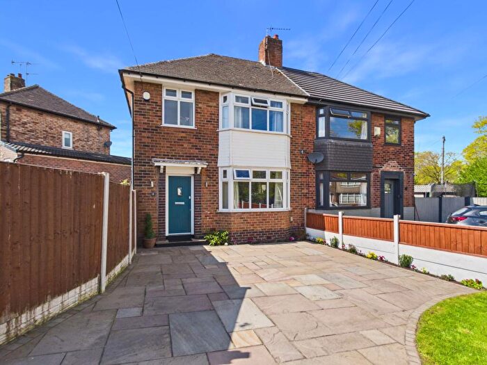 3 Bedroom Semi Detached House For Sale In Christopher Way, Childwall, Liverpool., L16