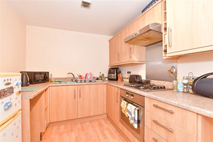 1 Bedroom Flat For Sale In Craigbank Court, Fareham, Hampshire, PO14