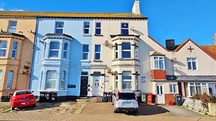 1 Bedroom Flat To Rent In The Parade, Walton-On-The-Naze, CO14