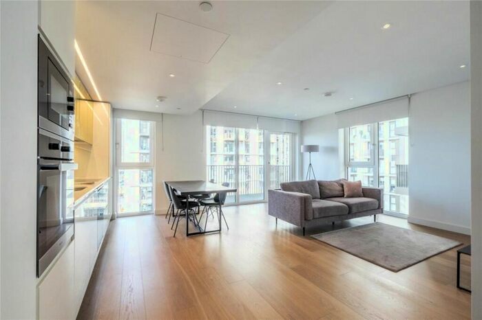 2 Bedroom Flat To Rent In Belvedere Row, Fountain Park Way, W12