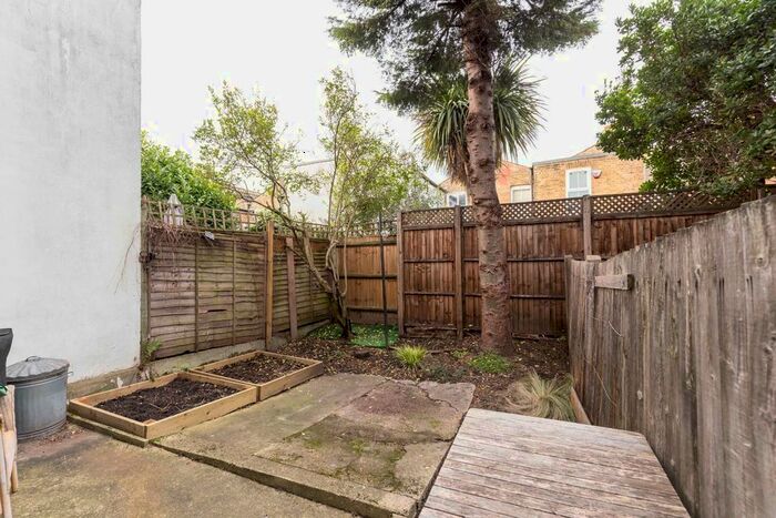 1 Bedroom Flat To Rent In Seymour Road, London, W4