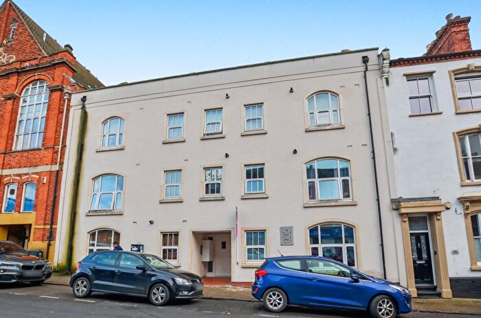 1 Bedroom Flat For Sale In Hazelwood Road, Cultural Quarter, Northampton, NN1