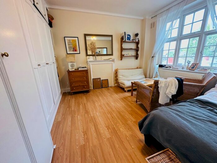 Studio To Rent In Grove End Road, St Johns Wood, NW8