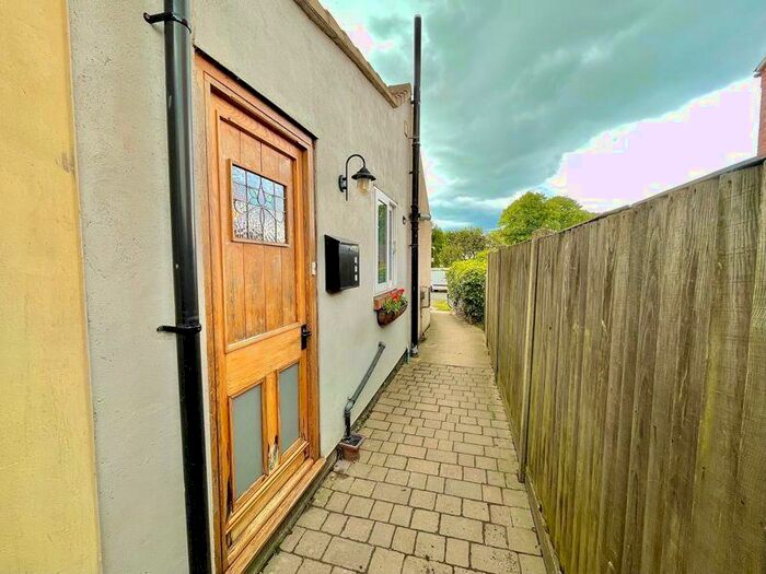 3 Bedroom Terraced House For Sale In Stokesby, NR29