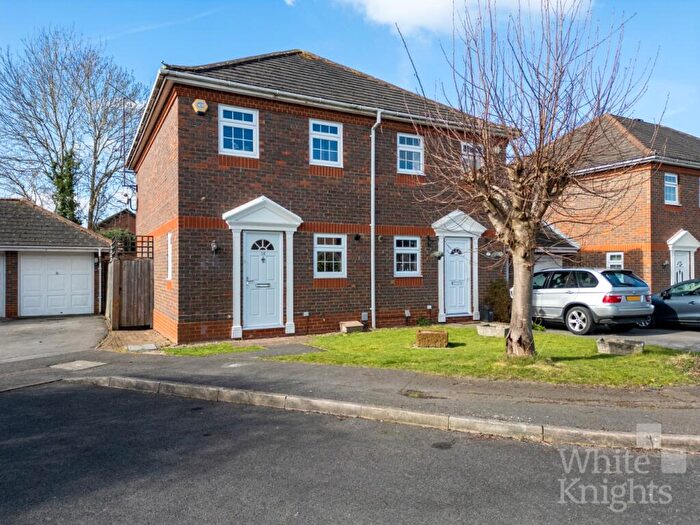 2 Bedroom Semi Detached House For Sale In Turnbridge Close, Lower Earley, Reading, Berkshire, RG6