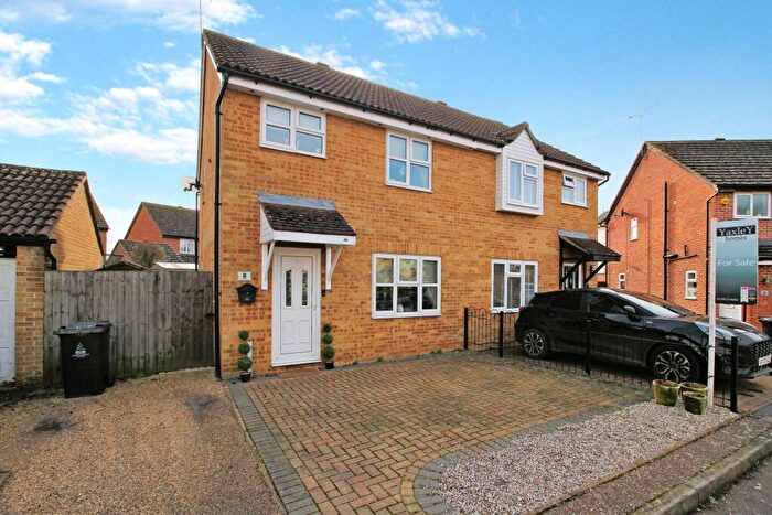 3 Bedroom Semi-Detached House For Sale In Avocet Way, Heybridge, Maldon, CM9
