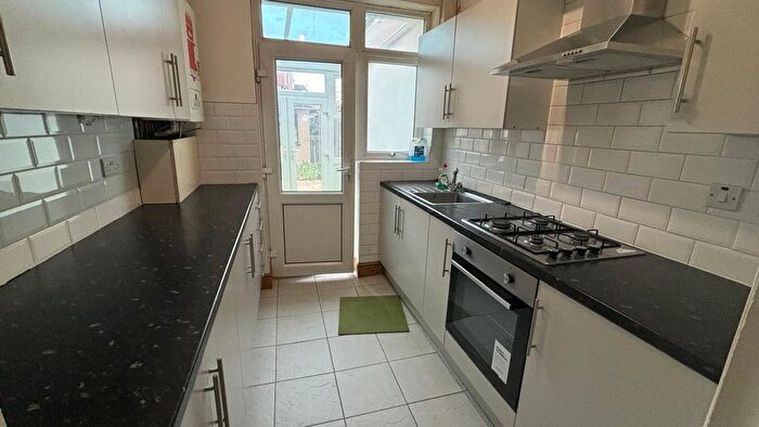 4 Bedroom Terraced House To Rent In Cranley Drive, Ilford, Gants Hill, Barkingside, Ig3