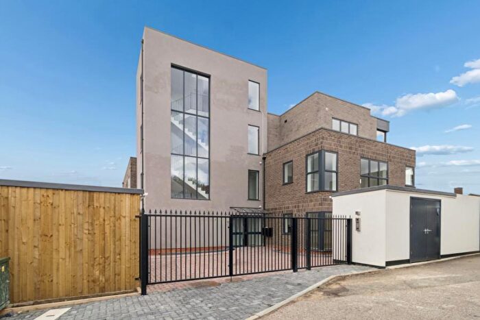 2 Bedroom Apartment To Rent In The Gardens, Harrow, HA1