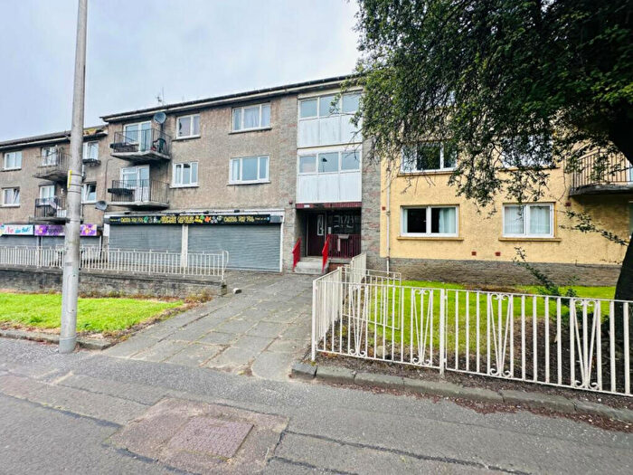 3 Bedroom Flat To Rent In Deedes Street, Airdrie, ML6