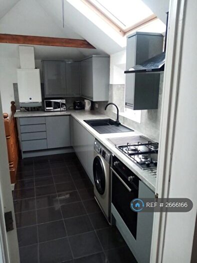 6 Bedroom Maisonette To Rent In Forsyth Road, Newcastle-Upon-Tyne, NE2