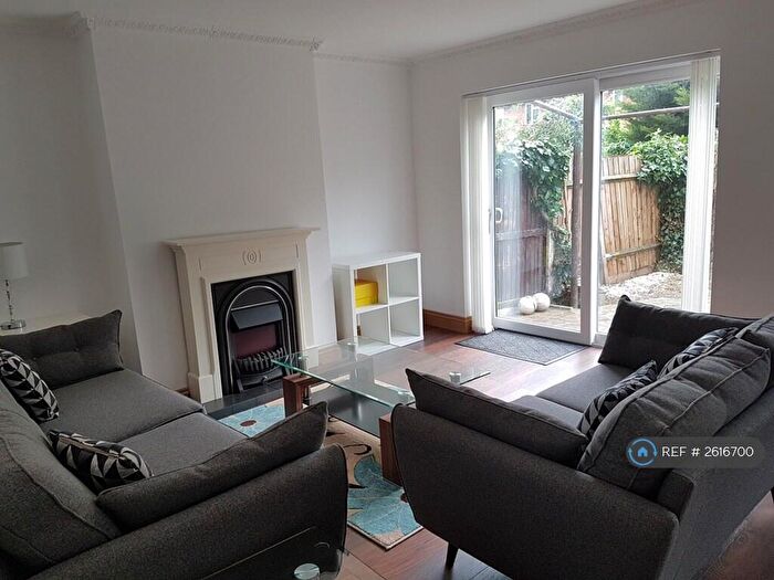 3 Bedroom Maisonette To Rent In Grange Road, London, E13