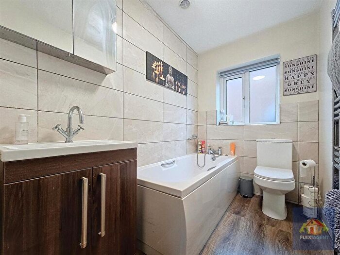 4 Bedroom House To Rent In Lancaster Gate, Banks, Southport, PR9