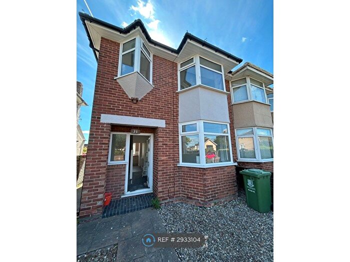 3 Bedroom Semi-Detached House To Rent In Lowestoft Road, Great Yarmouth, NR31