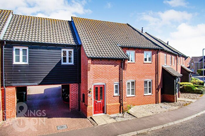 2 Bedroom Flat For Sale In Bryony Way, Attleborough, NR17