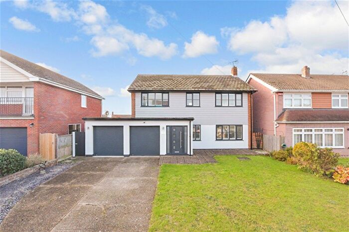 3 Bedroom Detached House For Sale In Daryngton Avenue, Birchington, Kent, CT7