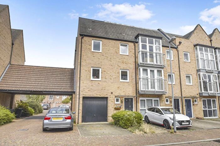 4 Bedroom Town House For Sale In Holly Blue Close, Little Paxton, PE19