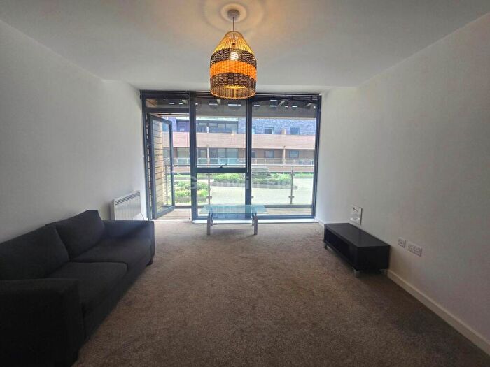 2 Bedroom Apartment To Rent In Whitworth Building, Potato Wharf, Manchester, M3