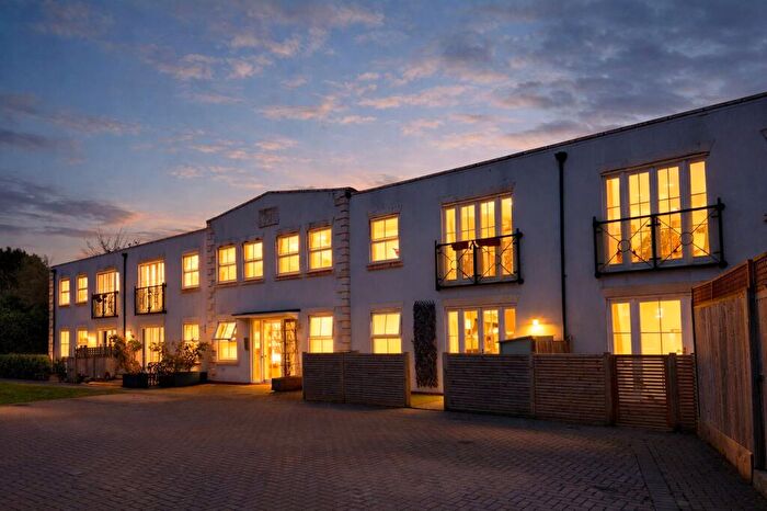 2 Bedroom Flat For Sale In Albert Road North, Reigate, RH2