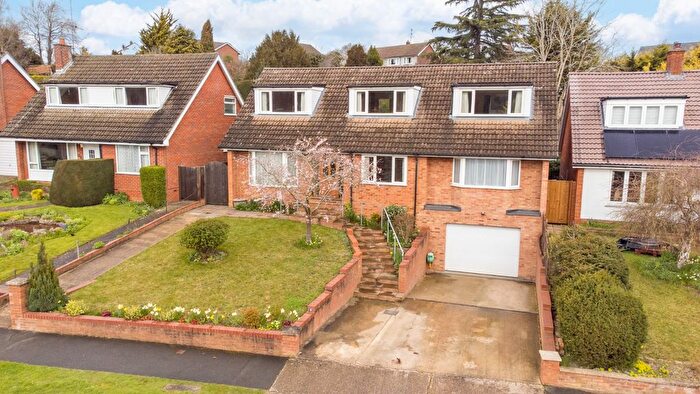 4 Bedroom Detached House For Sale In Cranborne Avenue, Hitchin, SG5