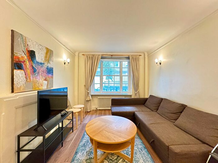 1 Bedroom Flat To Rent In Ivor Court, Gloucester Place, London, NW1