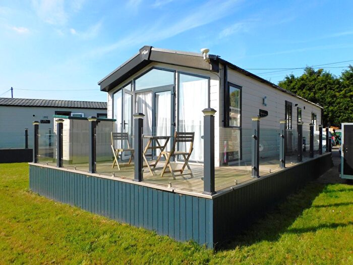 2 Bedroom Park Home For Sale In Sutton Road, Sutton St. James, Spalding, PE12