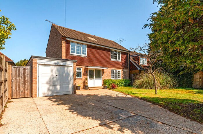 4 Bedroom Detached House For Sale In Highfield Lane, Maidenhead, Berkshire, SL6