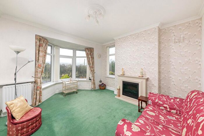 2 Bedroom Bungalow For Sale In Lockhaugh Road, Rowlands Gill, Tyne And Wear, NE39