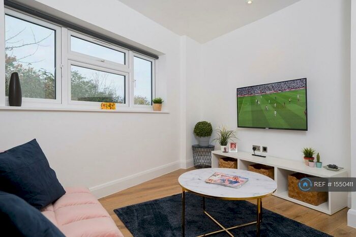1 Bedroom Flat To Rent In Panther House, London, E11
