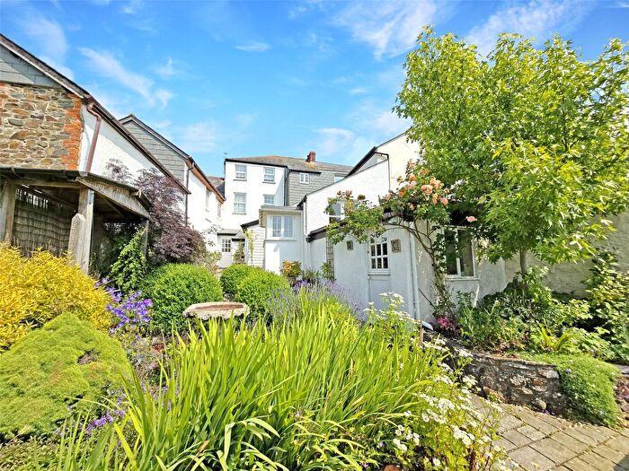 5 Bedroom Terraced House For Sale In Market Street, Stratton, Bude, Cornwall, EX23