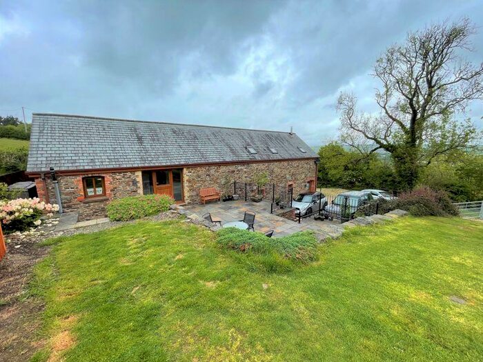 3 Bedroom Smallholding For Sale In The Barn, Pentwyn Farm, Cross Hands, Llanelli, SA14