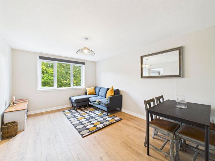 2 Bedroom Apartment To Rent In Saughton Mains Terrace, Edinburgh, Midlothian, EH11