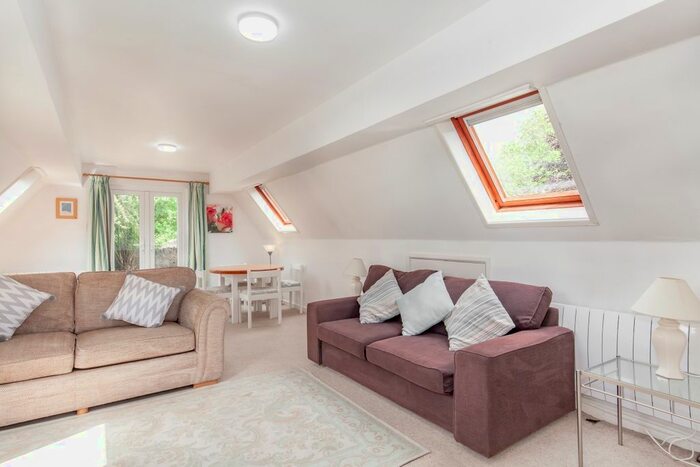 1 Bedroom Flat To Rent In Church Hill, Little Milton, Oxford, OX44