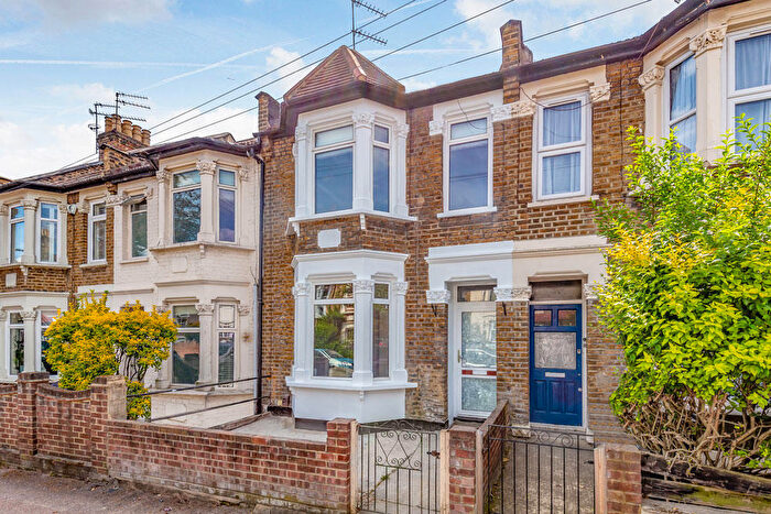 3 Bedroom Terraced House To Rent In Carnarvon Road, Leyton, E10
