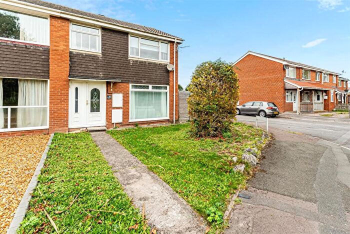 3 Bedroom End Of Terrace House For Sale In Verbena Way, Weston-Super-Mare, BS22