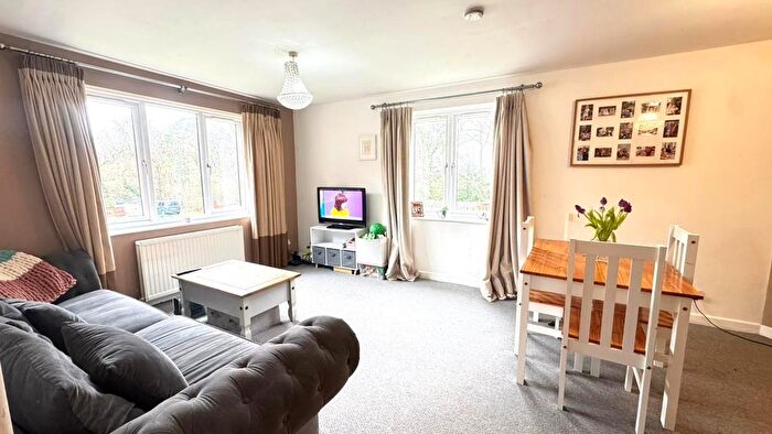 2 Bedroom Flat To Rent In Henbury Road, Henbury, Bristol, BS10