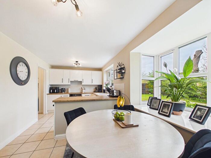 3 Bedroom Detached House For Sale In The Ashes, Peterborough, PE7