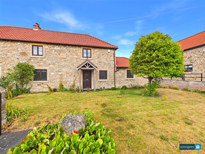 3 Bedroom Semi-Detached House For Sale In The Paddocks, Cadeby, Doncaster, South Yorkshire, DN5