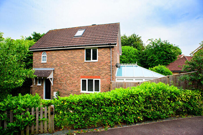 4 Bedroom Semi-Detached House To Rent In Bramley Way, Kings Hill, West Malling, ME19