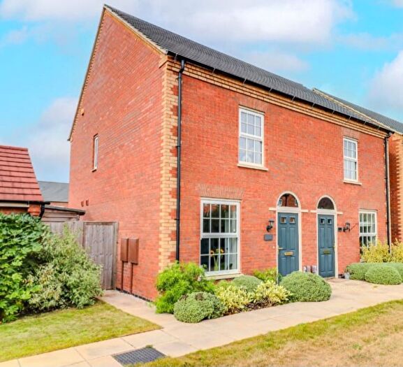 2 Bedroom Semi-Detached House For Sale In Clyde Drive, Lubbesthorpe, LE19