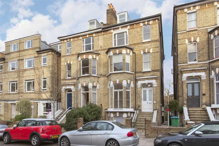 1 Bedroom Flat To Rent In Cardigan Road, Richmond, Surrey, TW10