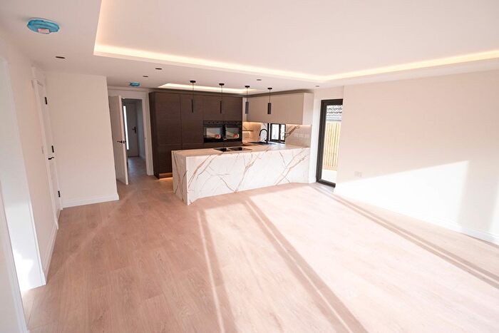 3 Bedroom Bungalow For Sale In Lytham Road, Broadstone, BH18 - Photo 6
