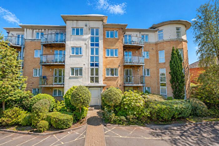 2 Bedroom Flat For Sale In Hill Lane, Southampton, SO15