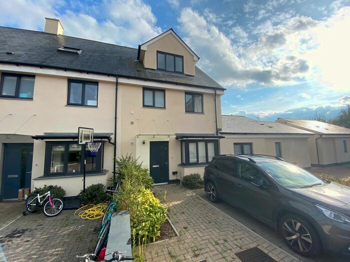 4 Bedroom End Of Terrace House To Rent In Kings Square, South Street, Taunton, TA1