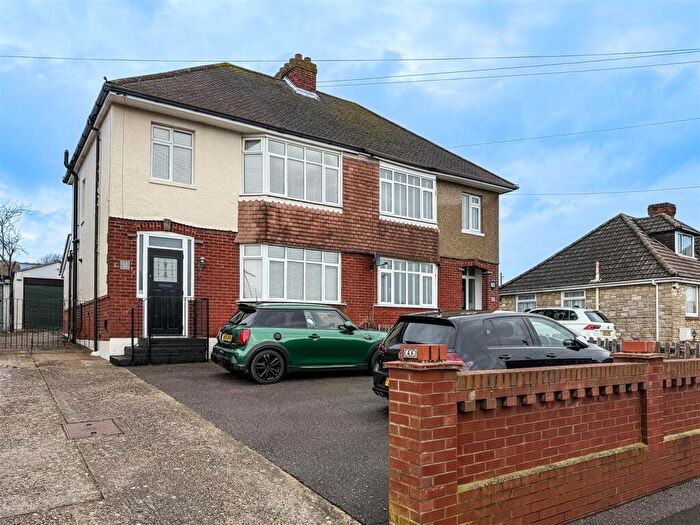 3 Bedroom Semi Detached House For Sale In Portsview Avenue, Portchester, PO16