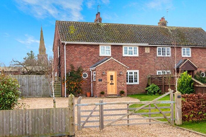 3 Bedroom Semi-Detached House For Sale In Chapel Street, Haconby, Bourne, PE10