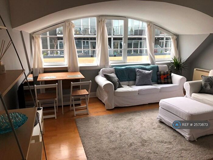 1 Bedroom Flat To Rent In St Andrews Square, Glasgow, G1