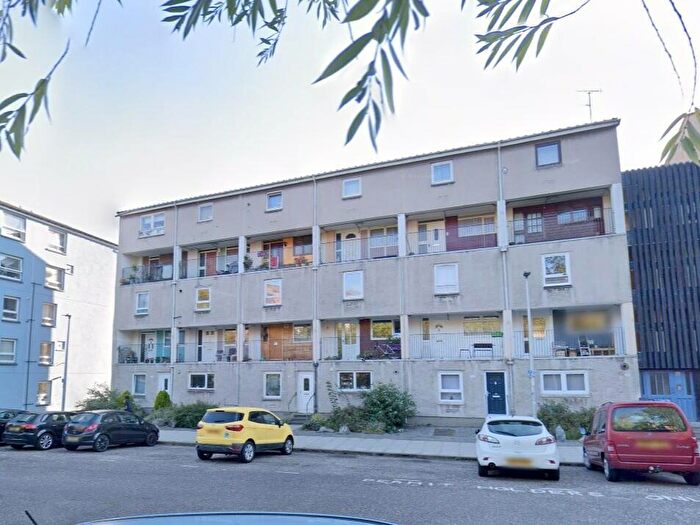 4 Bedroom Flat To Rent In Viewcraig Gardens, Newington, Edinburgh, EH8