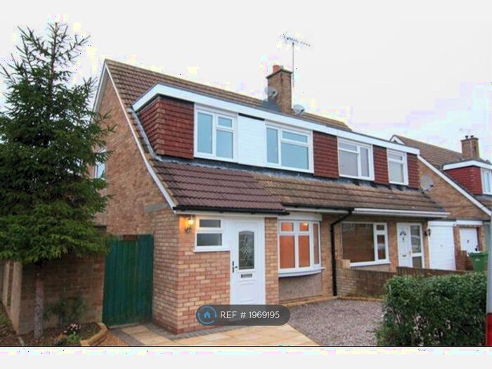3 Bedroom Semi-Detached House To Rent In Ribble Crescent, Bletchley, MK3