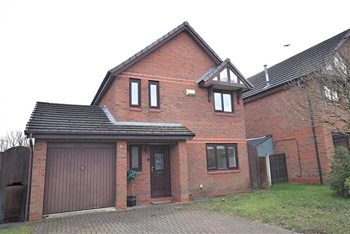 3 Bedroom Detached House For Sale In Charnwood Close, Macclesfield, SK10
