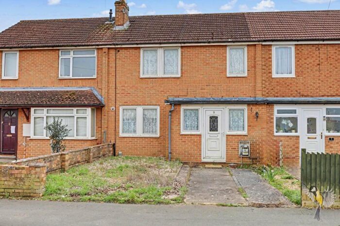 2 Bedroom Terraced House For Sale In Crosswood Road, Park South, Swindon, SN3